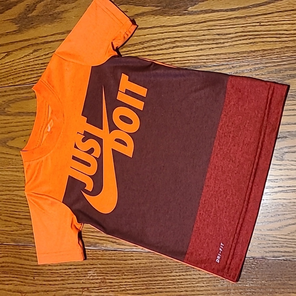 Nike Athletic Shirt - Boy's XS